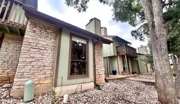 2 of 26 Beautiful 3br/2ba Two-level Home With Tall Ceilings And Large Bedrooms House for rent in Austin, TX