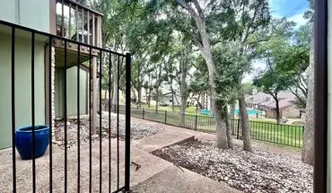 4 of 26 Beautiful 3br/2ba Two-level Home With Tall Ceilings And Large Bedrooms House for rent in Austin, TX