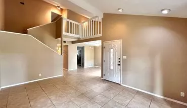 5 of 26 Beautiful 3br/2ba Two-level Home With Tall Ceilings And Large Bedrooms House for rent in Austin, TX