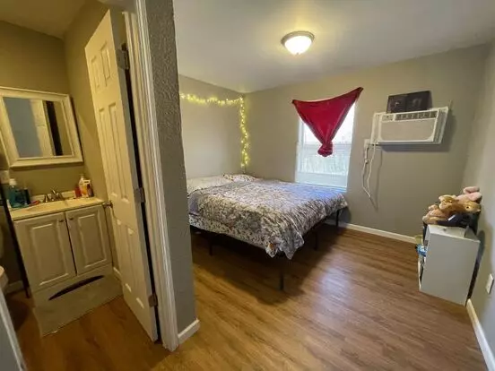 Just In Time For The Fall Semester! 1 Bedroom Studio In Hollister, Mo Apartment for rent in Hollister, MO