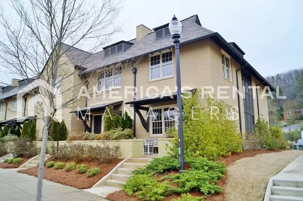 Beautiful Loft Style Townhome For Rent Off Highway 280 - Available To View With 48 Hour Notice!!! Apartment for rent in Birmingham, AL
