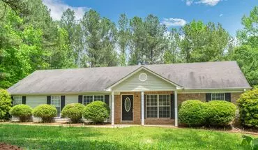 3 of 40 Charming Ranch-style Home With Spacious Yard In Ola School District! House for rent in Mcdonough, GA