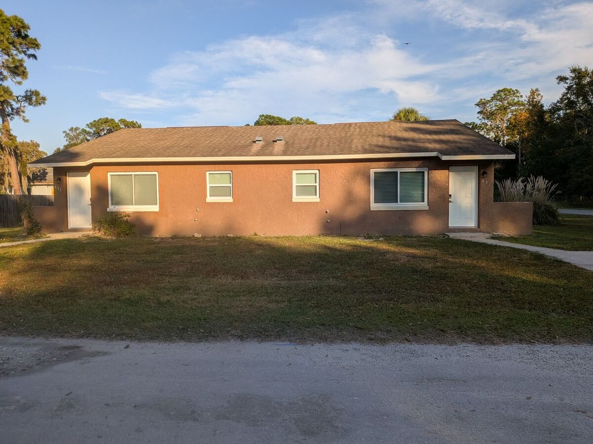 Nice 2/2 Duplex In Crystal River Apartments Crystal River, FL