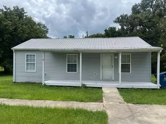 93 Nunnally Ave Apartment for rent in Anniston, AL