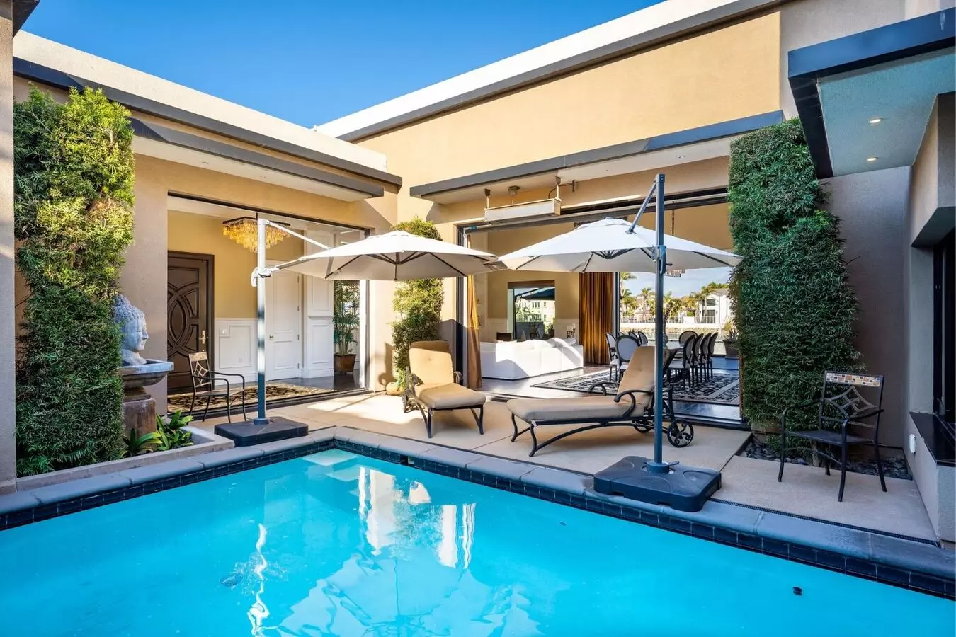 4490 Eastbourne Bay House for rent in Oxnard, CA