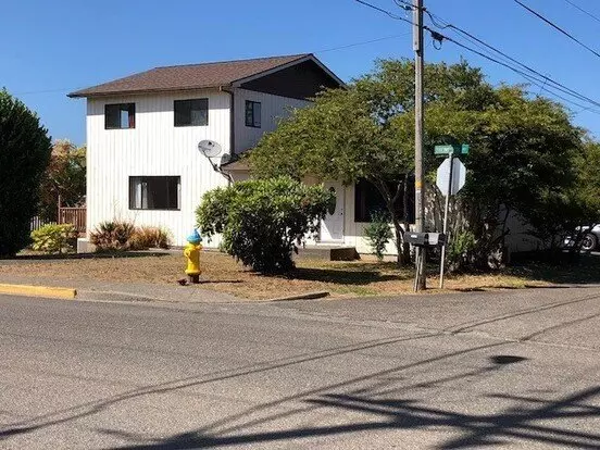 2050 Apartment for rent in Coos Bay, OR