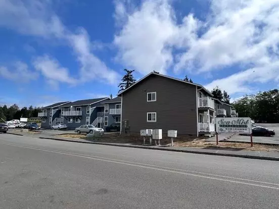 1959 - Sea Mist Apts Apartment for rent in Coos Bay, OR