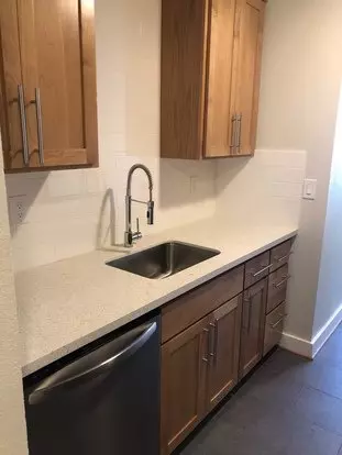 1609 SE Taggart #3 Apartment for rent in Portland, OR