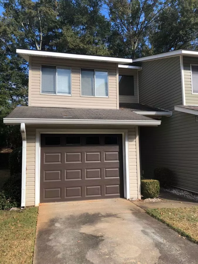 Rolling Acres - End Unit! Carpet/lvp. Washer/dryer/stove House for rent in Enterprise, AL