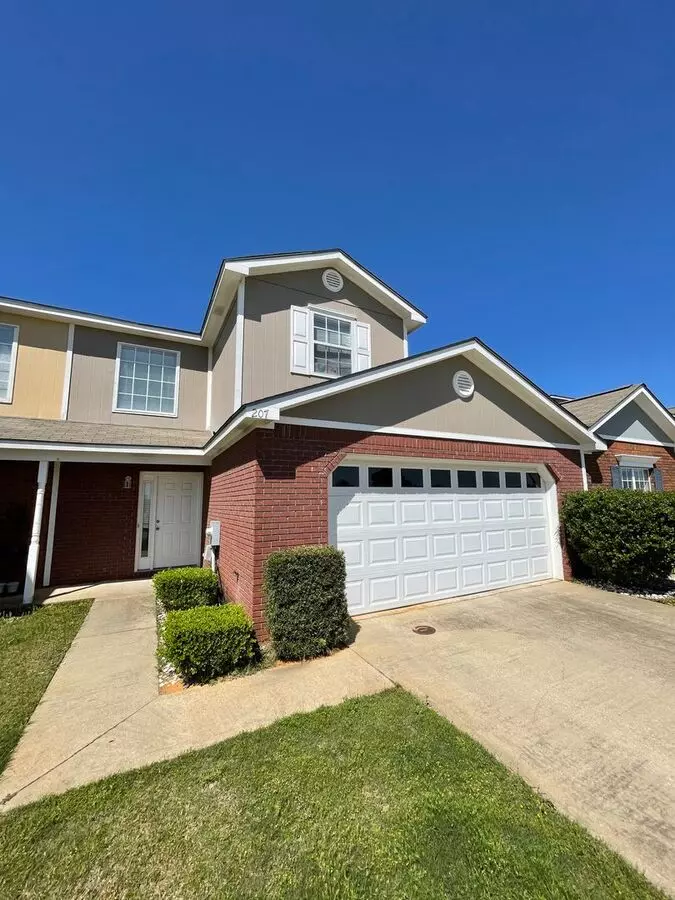 Wakefield Subdivision - Double Garage! Granite Countertops. House for rent in Enterprise, AL