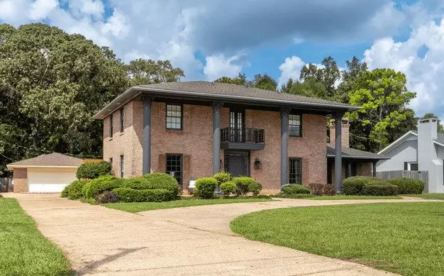Two-story !!!! Apartment for rent in Enterprise, AL