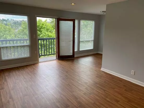 Marine Vista Apartment for rent in Seattle, WA