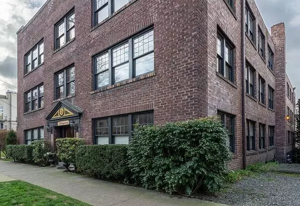 Glengarry Apartment for rent in Seattle, WA