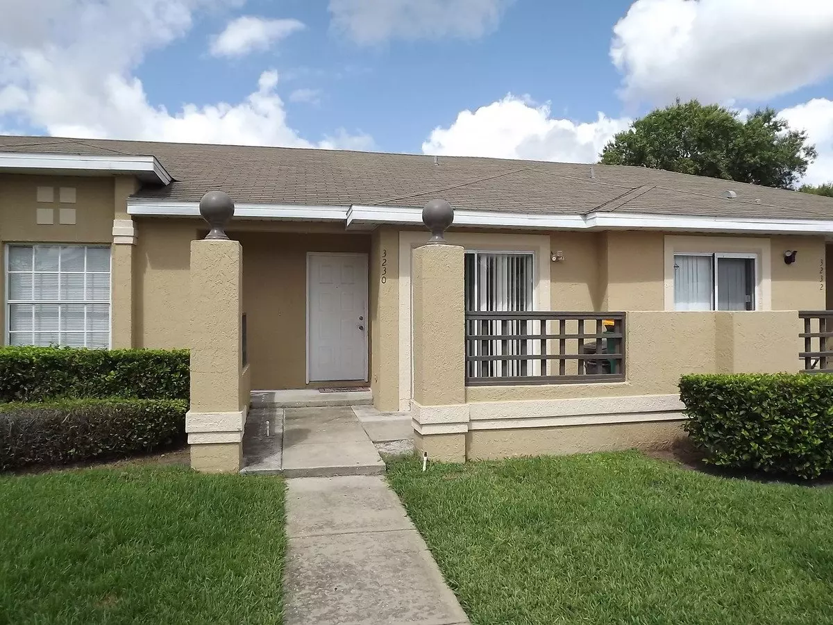 2/2 Villa At Osceola Parkway! Available Now! House for rent in Kissimmee, FL