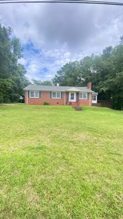1006 N 16th St House for rent in Lanett, AL