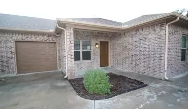 4 of 21 228 Stewart Bend Court Apartment for rent in Azle, TX