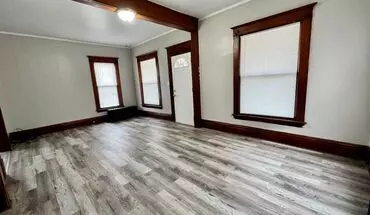 3 of 12 914 Broadway Nw- Water Included House for rent in Grand Rapids, MI