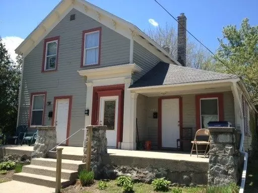 131-133 Diamond Se Apartment for rent in Grand Rapids, MI