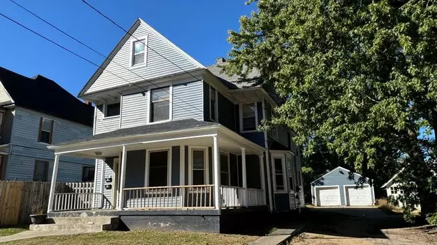 823 Geneva SE Apartment for rent in Grand Rapids, MI
