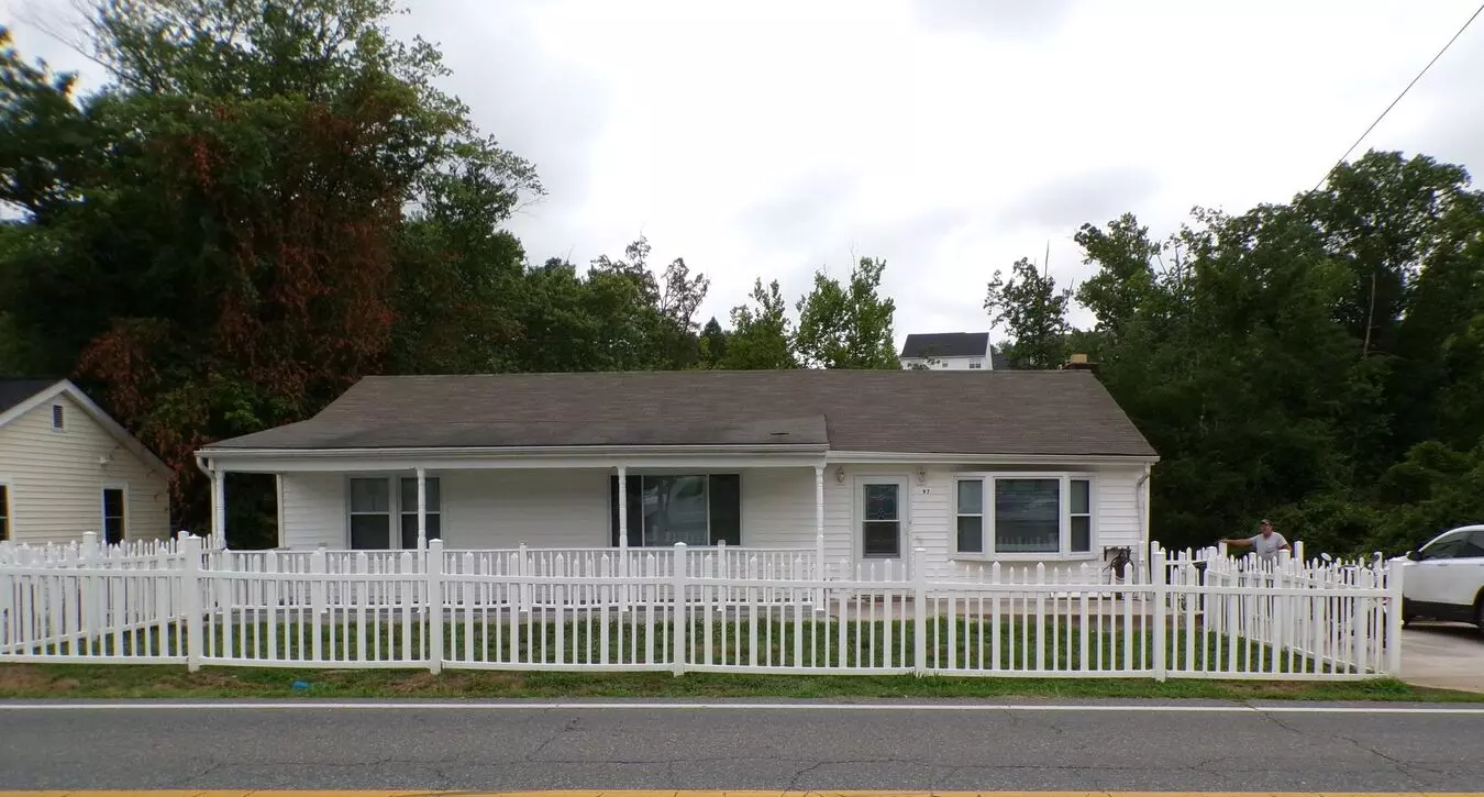 3 Bdrm, 2 Ba Rambler W/ Basement - Great Location House for rent in Fredericksburg, VA