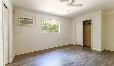 3 of 6 W. Chimes St Apartment for rent in Baton Rouge, LA