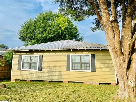 Cute 3 Bed/2 Bath In New Iberia Apartment for rent in New Iberia, LA