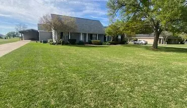 3 of 31 Stunning 3 Bed, 2.5 Bath Remodeled Home On 2.5 Acres With Inground Pool, Guest Suite, And Outdoor Kitchen In Saint Martinville, La House for rent in St Martinville, LA