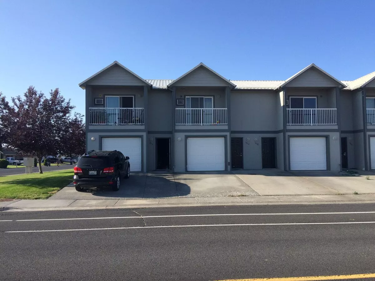 1010 3rd Ave NE House for rent in Ephrata, WA