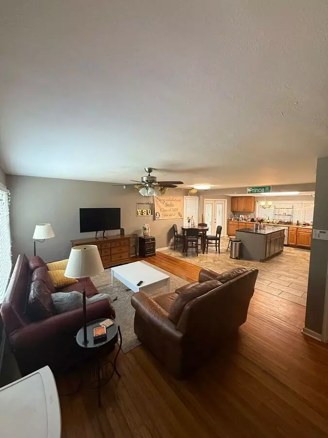 3/2 Single Family Home Close To Fsu! House for rent in Tallahassee, FL