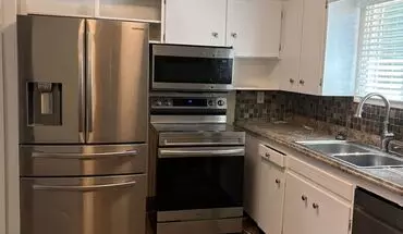 4 of 14 3 Bedroom/1 Bath Home With Additional Unattached Room - Recently Reduced House for rent in Salem, OR