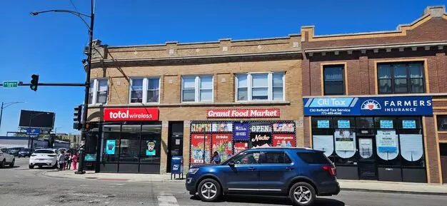 3962-3966 W Grand Apartment for rent in Chicago, IL