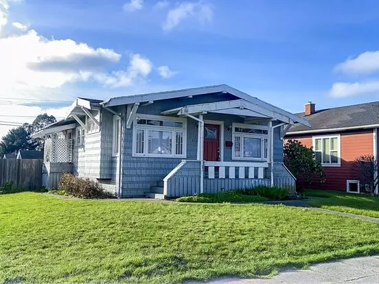 Charming Pet-friendly Craftsman Home With A Fenced Yard, Large Garage & Basement Apartment for rent in Eureka, CA