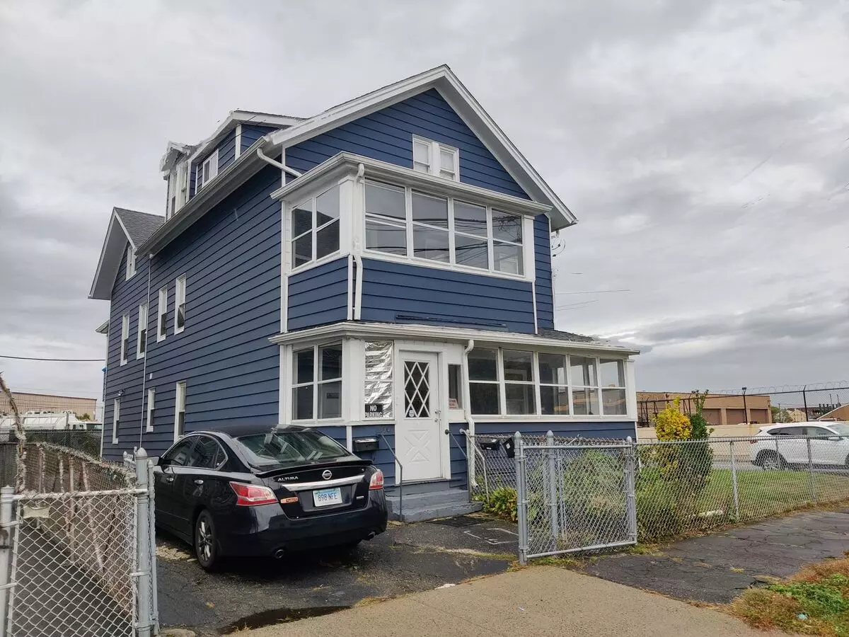 Deacon Street 90 Apartment for rent in Bridgeport, CT