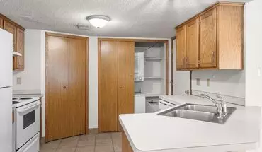 5 of 10 Lake Owasso Apartment for rent in Shoreview, MN