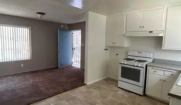 3 of 5 R01-398-mf Apartment for rent in Paramount, CA