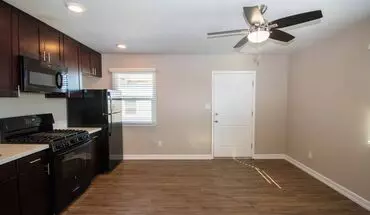 4 of 18 4519-4533 1/2 Delta St Apartment for rent in San Diego, CA