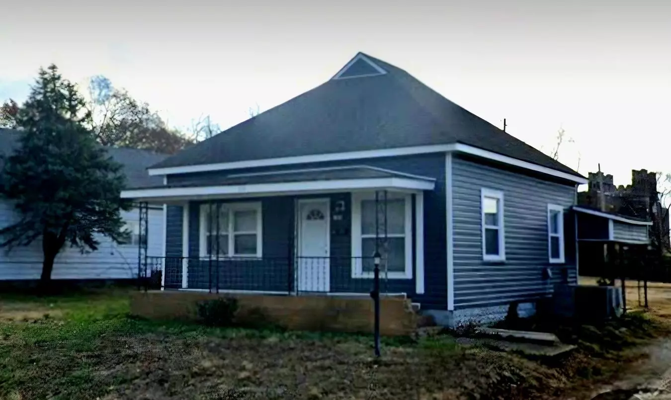 Now Pre-leasing To Qualified Applicants!!! Nice 3 Bedroom 2 Bath Home! House for rent in Pittsburg, KS