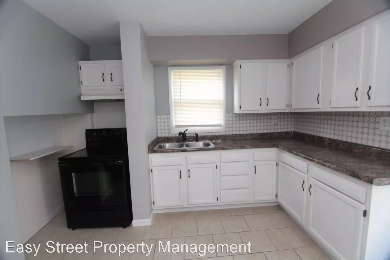 2233 24th St House for rent in Rock Island, IL