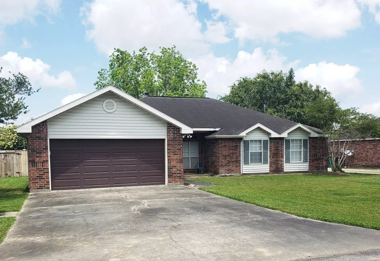 Beautiful Rental Home With A Very Nice Floor Plan! House for rent in Broussard, LA