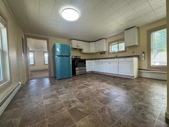 8 Southwest St Apartment for rent in Charlestown, NH