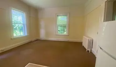 5 of 11 15-17 State Street Apartment for rent in Windsor, VT