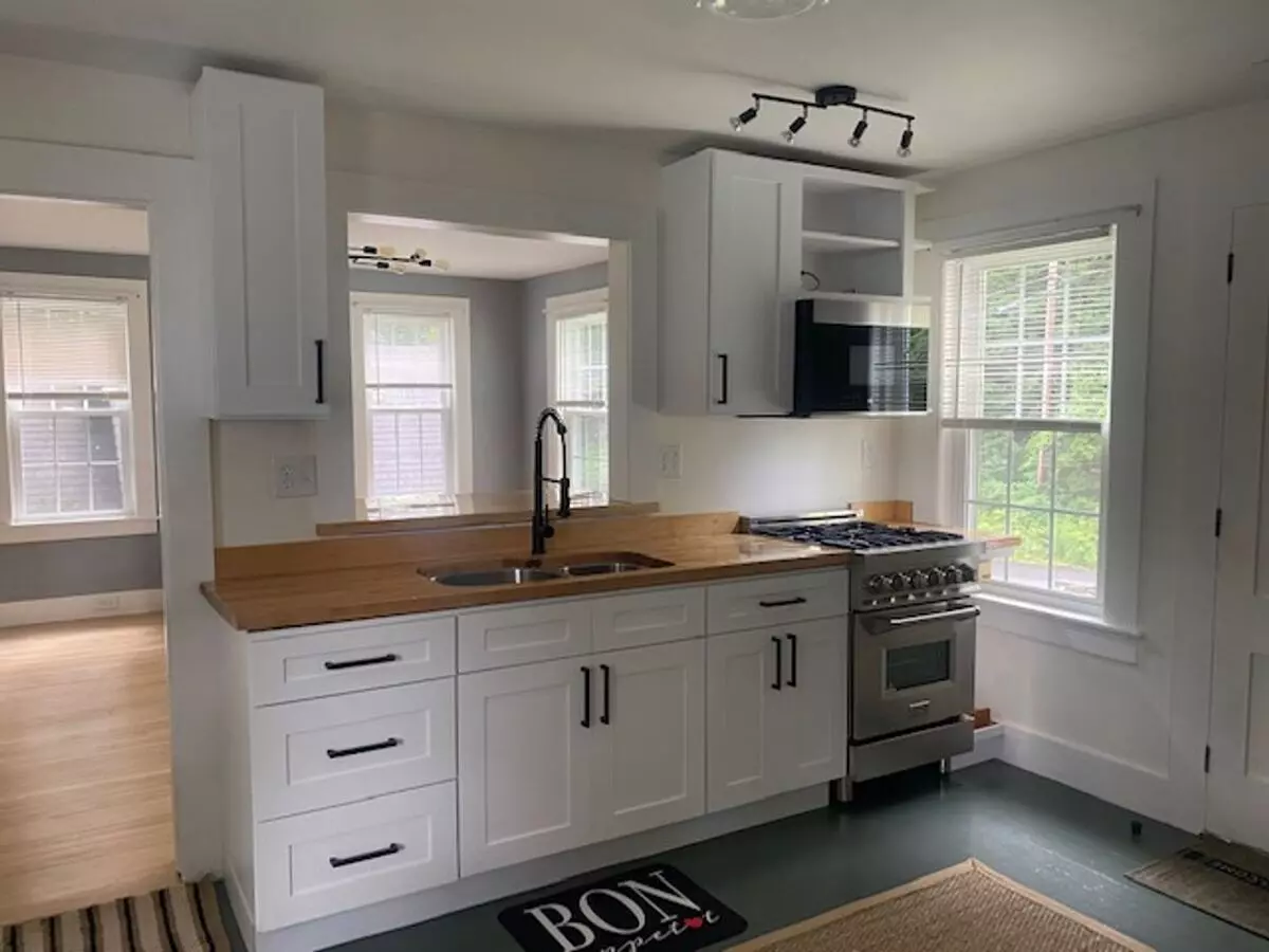 12 Lowell St Apartment for rent in Windsor, VT