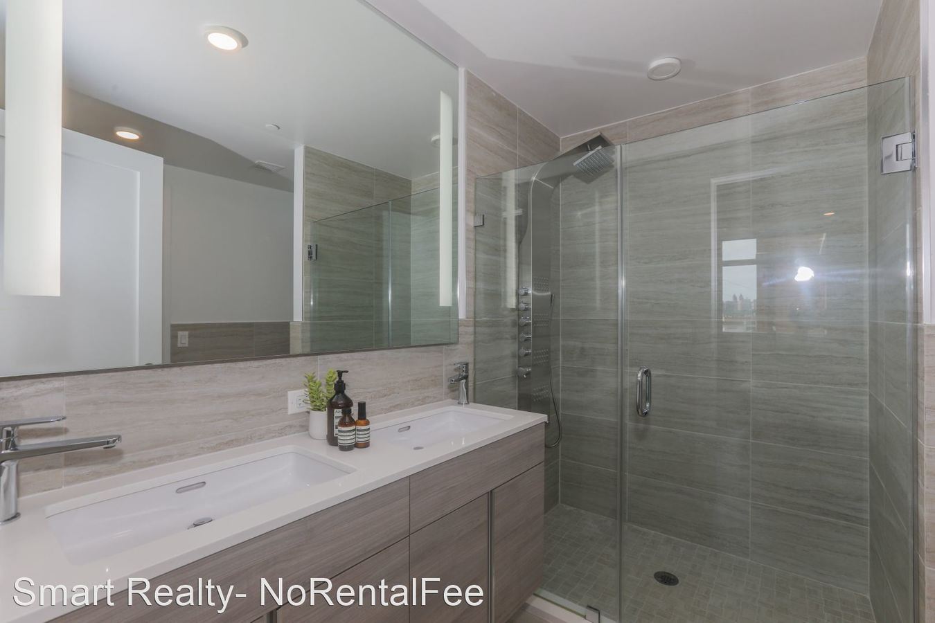 The Duchess Residential. Apartment for rent in Edgewater, NJ