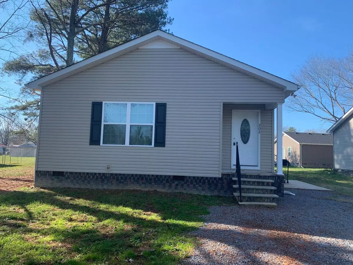 Adorable Tullahoma Home! House for rent in Tullahoma, TN