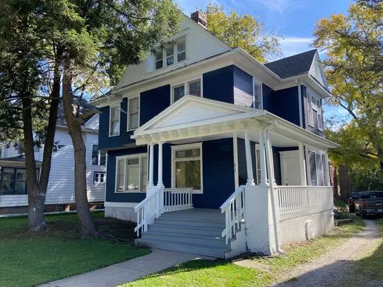 617 W Springfield Ave Apartment for rent in Champaign, IL