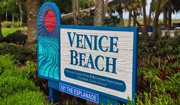 3 of 35 Seasonal Short-term Venice Island Townhouse Steps From Venice Beach! House for rent in Venice, FL