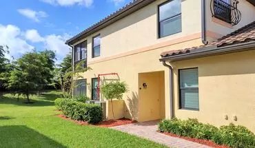 5 of 53 Seasonal Short-term Ground-floor Coach Home Located In Gran Paradiso! House for rent in Venice, FL