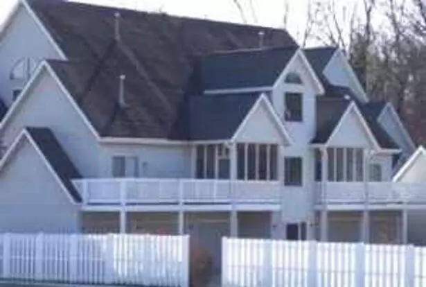 2 Bedroom, 2 Bath By Mall Available August 2025! $1,400 Monthly Apartment for rent in Bloomington, IN