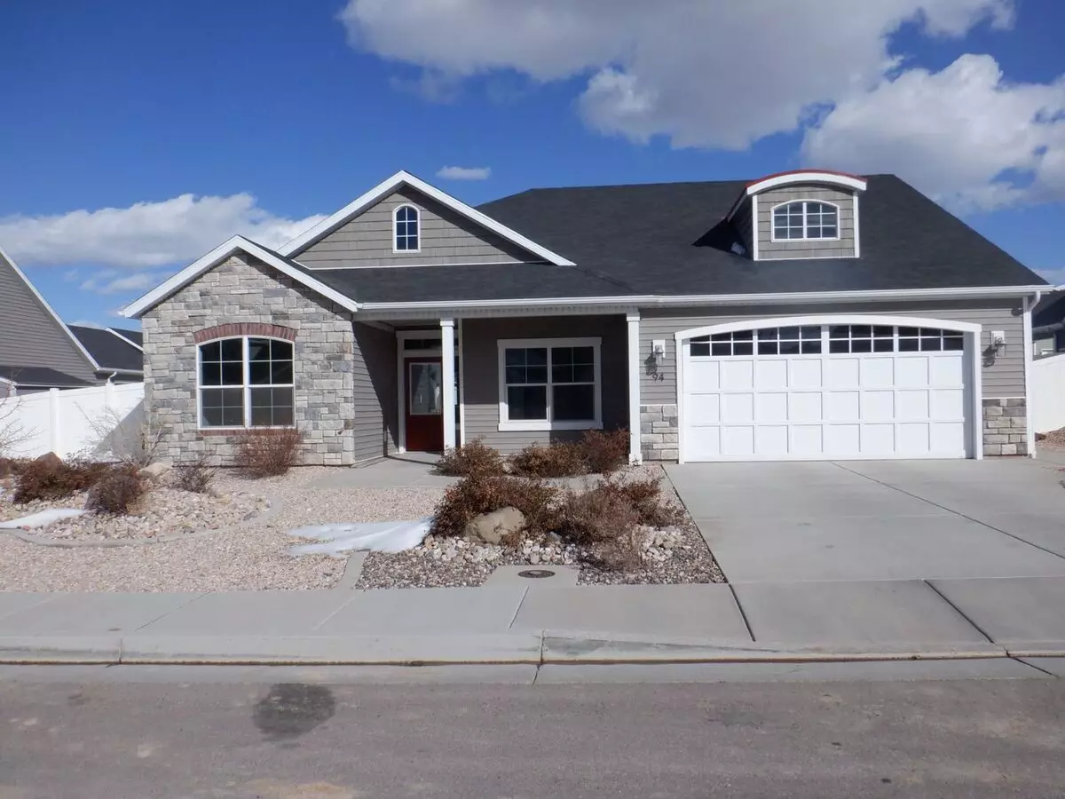 3 Bedroom - 2 Bath Single Family In Crescent Hills House for rent in Cedar City, UT