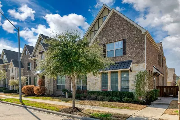 **i'm Gorgeous Inside & Out!!** Apartment for rent in Irving, TX